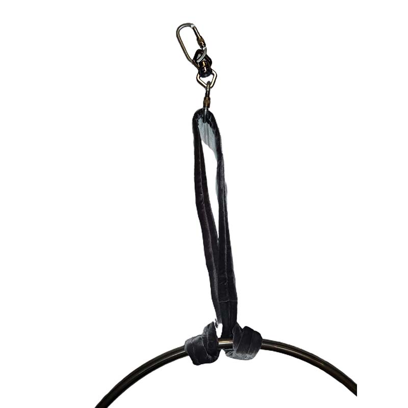 Aufhängeset für Luftring mit Wirbel, Rundschlinge und Karabinern, perfekt für sicheres und einfaches Aerial Hoop Training zu Hause. Aufhängeset für Luftring mit Wirbel, Rundschlinge und Karabinern, perfekt für sicheres und einfaches Aerial Hoop Training zu Hause.