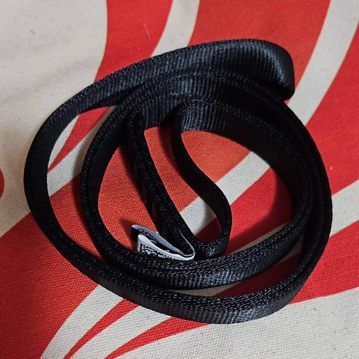 Rundschlinge schwarz 16mm SINGING ROCK 0,6 Meter