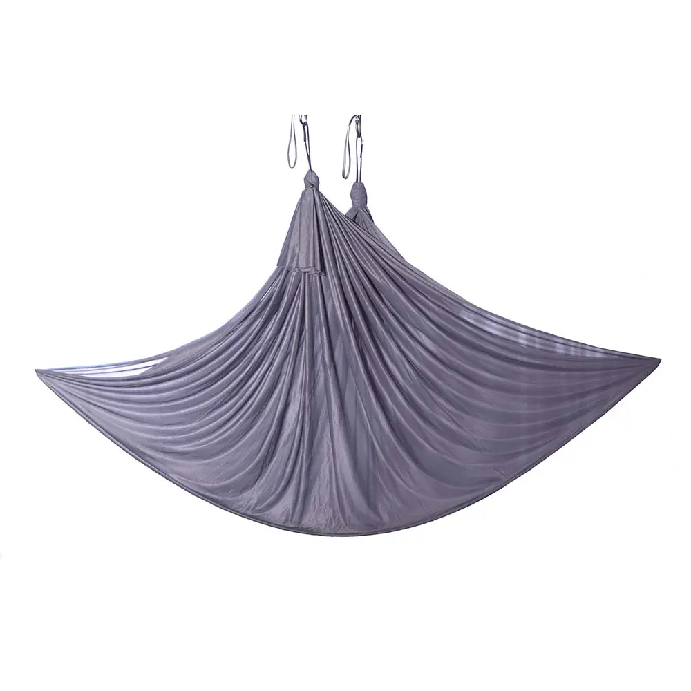 Ein wenig dehnbares, anthrazitfarbenes Aerial Yoga Tuch für Übungen und Luftakrobatik. Perfekt geeignet für den Einsatz im Luftakrobatik Shop.