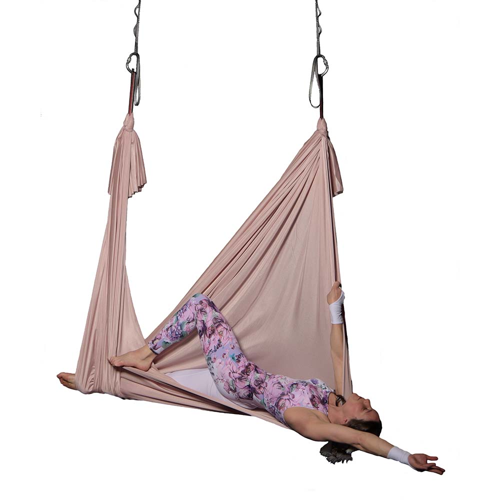 Altrosa Aerial Yoga Tuch, wenig dehnbar und 4 Meter lang, ideal für Luftakrobatik im eigenen Stil, erhältlich im Luftakrobatik Shop.